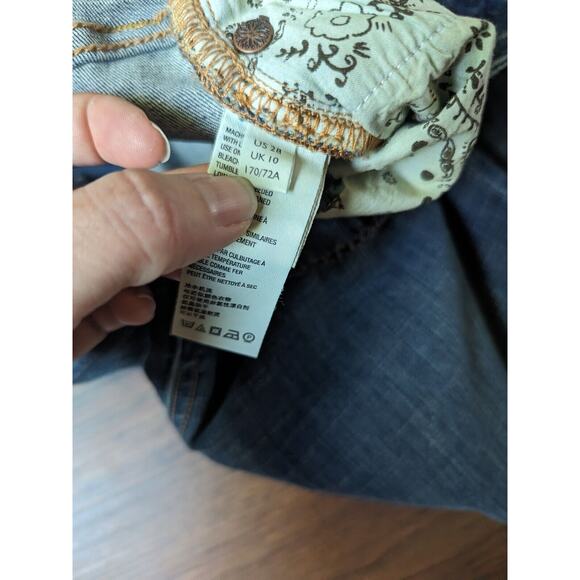 We The Free Irreplaceable Super Wide Flare Jeans Size 28 Raw Hem High Waisted - Picture 7 of 8